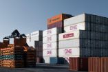 La estructura actual del Tratado entre México, Estados Unidos y Canadá (T-MEC) permite la continuidad de operaciones comerciales bajo un esquema de revisiones anuales, tras la decisión de Estados Unidos de no aplicar la extensión automática de 16 años prevista inicialmente. Este modelo operativo obliga a los sectores exportadores mexicanos a ajustar sus procesos para garantizar la permanencia del arancel cero en el intercambio de mercancías con sus socios comerciales.

José Medina Mora, presidente del Consejo Coordinador Empresarial (CCE), explicó en entrevista con Ivonne Melgar para Imagen Radio las implicaciones de este proceso de revisión y los factores determinantes para el sector privado


00:00 - Vigencia y alcance del tratado T-MEC hacia 2036
03:30 - Ajustes en reglas de origen y cadenas de suministro
04:51 - Crecimiento sostenido de inversión extranjera directa
08:01 - Estrategia sectorial para fortalecer política comercial
13:06 - Independencia entre agenda de seguridad y comercio





COMENTA ESTE VIDEO Y COMPARTELO CON TUS AMIGOS

Para más información entra: https://www.youtube.com/watch?v=6pLXCoJQvPE

No olvides dejarnos tus comentarios y visitarnos en 

Sitio: http://www.imagenradio.com.mx 
Facebook: https://www.facebook.com/ImagenRadio/?locale=es_LA
Twitter: https://x.com/Imagen_Mx
¡Dale like y suscríbete al canal!:  https://www.youtube.com/channel/UCB0BUmdBOrH9mYU2ebs1eWA

#imagenradio #noticiasenvivo