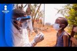 La coincidencia temporal entre la declaratoria de emergencia de la Organización Mundial de la Salud (OMS) por el brote de Ébola en África Central y la cuenta regresiva para la Copa del Mundo de Fútbol de 2026 ha encendido las alarmas de la comunidad médica mexicana. Al analizar los datos duros proporcionados por el Dr. Francisco Moreno, médico internista e infectólogo, queda en evidencia que el país se encuentra ante un desafío de bioseguridad sin precedentes. A diferencia de otros patógenos de menor impacto, el Ébola representa una amenaza sísmica debido a su tasa histórica de mortalidad (del 30% al 50%), la ausencia de tratamientos específicos y la inexistencia de una vacuna efectiva para la variante que actualmente se propaga.







COMENTA ESTE VIDEO Y COMPARTELO CON TUS AMIGOS

Para más información entra: https://www.youtube.com/watch?v=6pLXCoJQvPE


No olvides dejarnos tus comentarios y visitarnos en 

Sitio: http://www.imagenradio.com.mx 
Facebook: https://www.facebook.com/ImagenRadio/?locale=es_LA
Twitter: https://x.com/Imagen_Mx
Suscríbete a nuestro canal:  https://www.youtube.com/channel/UCB0BUmdBOrH9mYU2ebs1eWA


#imagenradio #noticiasenvivo