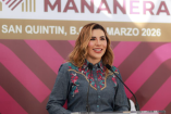 La gobernadora Marina del Pilar Avila Olmeda encabeza una conferencia en San Quintín, Baja California, durante la presentación del Plan de Atención Integral en marzo de 2026.