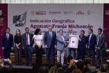 Ciudad de México a 23 de junio de 2026. El secretario de Economía, Marcelo Ebrard y Alfredo Ramírez Bedolla, gobernador de Michoacán, presidieron el acto en el que entregaron la Indicación Geográfica Aguacate Franja Michoacán. Foto: Alejandro Aguilar
