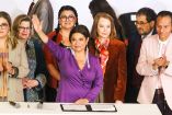 Brugada promulgó la ley de cuidados