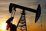 Precios del petróleo cierran la semana sin cambios a la espera de paz en Oriente Medio