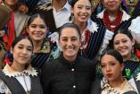Claudia Sheinbaum entregó viviendas del Bienestar en Morelia y deseó suerte a la Selección Mexicana en su partido contra Inglaterra.