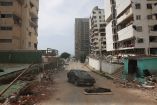 Familiares y brigadistas continúan las labores de remoción de escombros en el municipio de Chacao, Caracas, tras el doble terremoto que azotó a Venezuela.