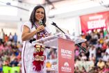 Beatriz Mojica Morga afirma que en Morena priorizará la paz ante el panorama del proceso político en Guerrero, donde participan 17 aspirantes, y explica la necesidad de cambiar el modelo histórico de seguridad. 

00:00 - Proceso interno de Morena en Guerrero
01:42 - Encuesta y unidad entre aspirantes
03:51 - Estrategia para construcción de paz
06:15 - Origen histórico de violencia y rezago
08:15 - Experiencia al servicio de la ciudadanía

COMENTA ESTE VIDEO Y COMPARTELO CON TUS AMIGOS

No olvides dejarnos tus comentarios y visitarnos en
Sitio: http://www.imagenradio.com.mx
Facebook: https://www.facebook.com/ImagenRadio/?locale=es_LA
Twitter: https://x.com/Imagen_Mx
Suscríbete a nuestro canal:
https://www.youtube.com/channel/UCB0BUmdBOrH9mYU2ebs1eWA

#imagenradio #noticiasenvivo #MorenaGuerrero #BeatrizMojica #EleccionesGuerrero #SeguridadGuerrero #CuartaTransformacion