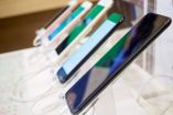 ¿Nuevo o reacondicionado? El mercado de celulares cambia por inflación y precios más altos.