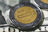 ¿El dólar pierde fuerza? Inflación de EU impulsa al peso mexicano.