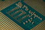 Monex advierte traslado de capitales hacia sector de software y hardware