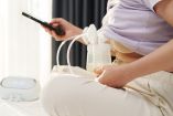 ¿Cómo guardar la leche materna en el trabajo sin que se eche a perder?