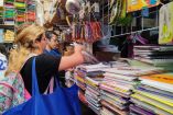 Suben precios de útiles escolares; cuadernos se encarecen hasta 50%.