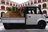 La presentación del nuevo modelo Olinia tuvo como escenario el Patio Central de Palacio Nacional.
