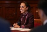 La presidenta Claudia Sheinbaum se reunió con el Embajador de Estados Unidos en México, Ronald Johnson y empresarios agrupados en la American Chamber para abordar, principalmente, la relación económica entre ambos países.