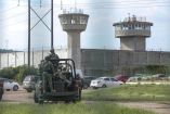 Solamente a la situación en los penales, detalló que, de mayo a octubre de este año, “hay 22 muertos en cinco episodios”