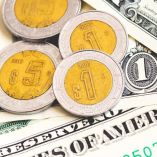 Peso mexicano avanza frente al dólar tras débiles cifras de empleo en EU