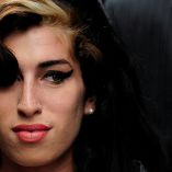 Amy Winehouse contaba situaciones de su vida en canciones.