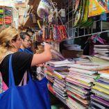 Suben precios de útiles escolares; cuadernos se encarecen hasta 50%.