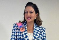 En entrevista Gabriella Morales Casas, periodista especialista en realeza y diplomacia, relata sobre la visita del rey Felipe VI a México. Aborda la estrategia diplomática del monarca para normalizar la relación bilateral, el papel de la reina Letizia y la princesa Leonor en la proyección de la monarquía española, y el rol de Felipe VI como una figura de prudencia y conciliación frente al panorama político polarizado en España y México.





COMENTA ESTE VIDEO Y COMPARTELO CON TUS AMIGOS

Para más información entra: https://www.youtube.com/watch?v=6pLXCoJQvPE

No olvides dejarnos tus comentarios y visitarnos en 

Sitio: http://www.imagenradio.com.mx 
Facebook: https://www.facebook.com/ImagenRadio/?locale=es_LA
Twitter: https://x.com/Imagen_Mx
¡Dale like y suscríbete al canal!:  https://www.youtube.com/channel/UCB0BUmdBOrH9mYU2ebs1eWA

#imagenradio #noticiasenvivo
