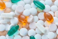 Cofepris alerta por falsificación de medicamento contra el cáncer y bebidas alcohólicas