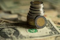 Análisis: Peso mexicano pasa por una semana complicada