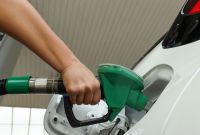 Los topes de precios a las gasolinas y diésel podría mantenerse hasta 2027.
