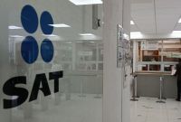 ¿La compra de un auto es deducible de impuestos? El SAT explica quiénes sí pueden hacerlo.