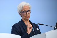 ¿Por qué el BCE no subirá las tasas tan rápido como espera el mercado? Esto dice Lagarde