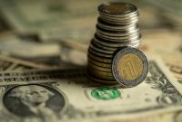 Se desmantela atractivo por el peso mexicano; presiona expectativa de la Reserva Federal