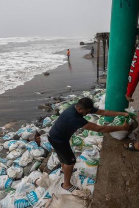Huracán Polo se degrada a categoría 1 y Rachel se fortalece en el Pacífico: SMN