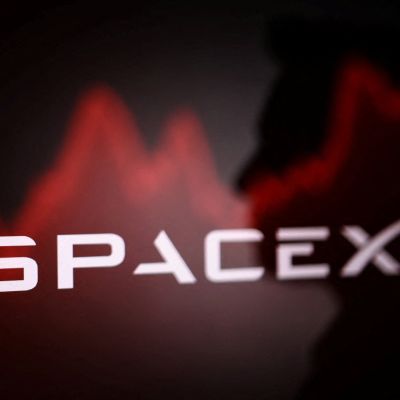 Debut de SpaceX rompe récords; expertos advierten que no se logre sostener
