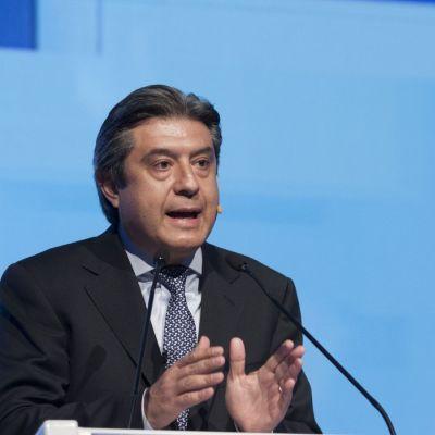 Ignacio Deschamps deja su cargo como presidente de Banamex.