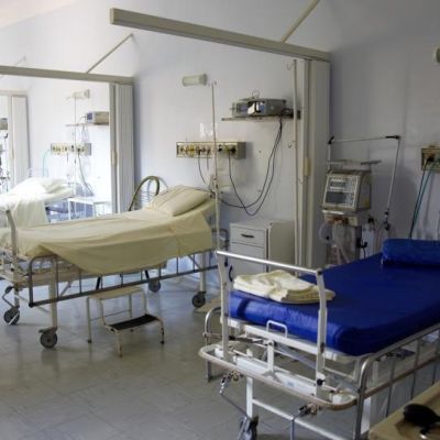 La bacteria es un germen de perfil intrahospitalario con alto patrón de resistencia a múltiples antibióticos.