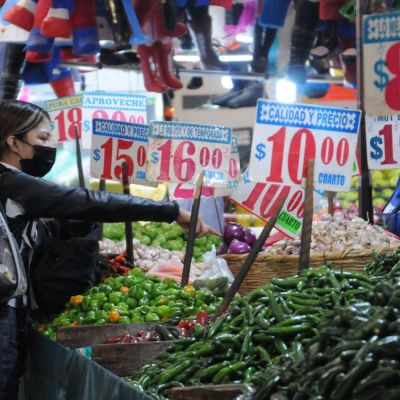 Aumenta costo de la vida: regreso a clases y agropecuarios presionan la inflación en México.