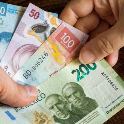 Monex advierte presiones al peso por tasas altas de Banxico y Fed