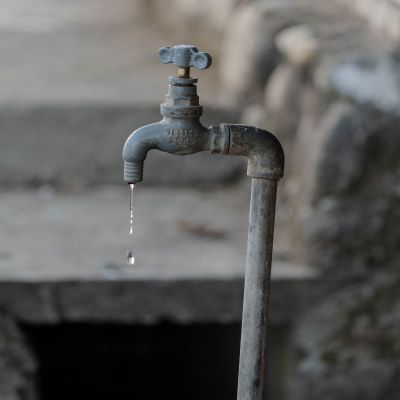 La ciudad de Guadalajara enfrenta una crisis de agua debido a la falta de coordinación entre administraciones para hacer frente al aumento de la población.