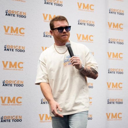 ¿Quién es Canelo Álvarez? Récord, fortuna, negocios y familia