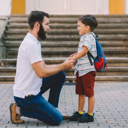 Sobreprotección infantil: Papá e hijo