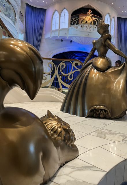 Hall del Disney Wish