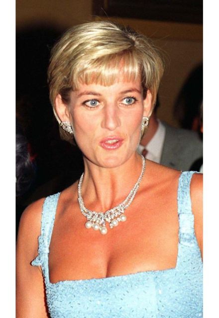 El collar Swan Lake quedó asociado a una de las últimas apariciones públicas de la princesa Diana.