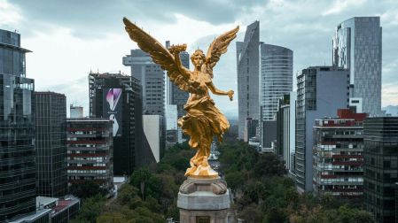 ¿Por qué se construyó el angel de la independencia?