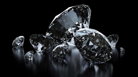 ¿Por qué están cayendo los precios de los diamantes a nivel mundial?