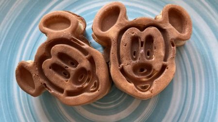 El waffle de Mickey no puede faltar