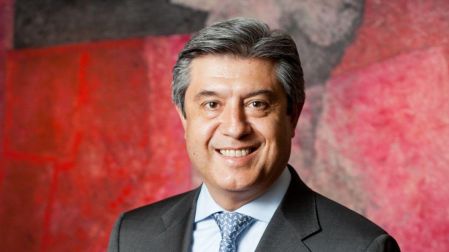 Ignacio Deschamps deja su cargo como presidente de Banamex.