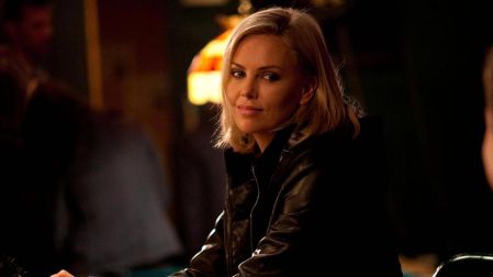 Charlize Theron dio vida a la escritora Mavis Gary.