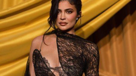 La menor del clan Kardashian-Jenner tiene una fortuna estimada entre 670 y 700 millones de dólares.