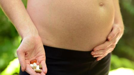 ¿Es malo automedicarse con vitaminas?