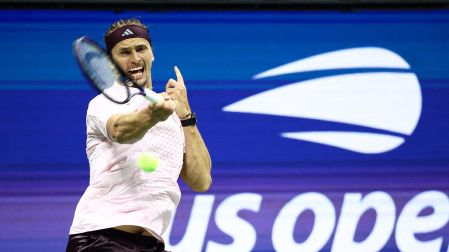 En el US Open 2026, Alexander Zverev acumula ya nueve horas y 26 minutos de juego en sus piernas en sólo dos de las siete rondas