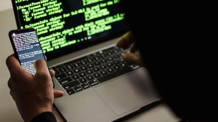 Cibercriminales se hacen pasar por empleados de TI y así roban información de las empresas