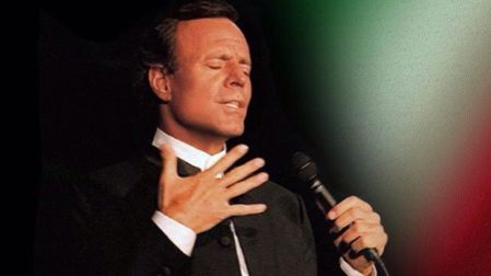 El cantante continúa generando millones pese a estar alejado de los escenarios, principalmente gracias a los derechos de autor y las regalías de su extenso catálogo musical.