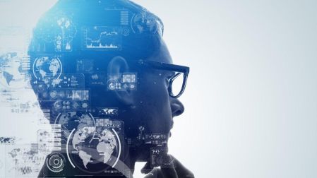 “Tiene que ser obligatorio”: Bill Gates pide regular la inteligencia artificial.