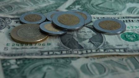 Septiembre fue un mes de ajustes para el peso mexicano; se mantiene la volatilidad